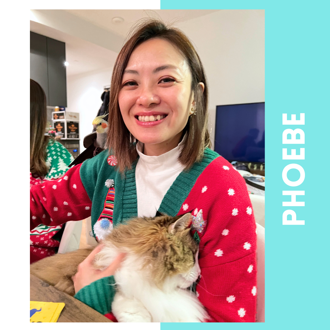 Phoebe HandMade Selfie